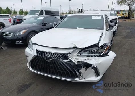2025 Lexus Es 300H from USA, damaged, VIN 58ADA1C14SU054894